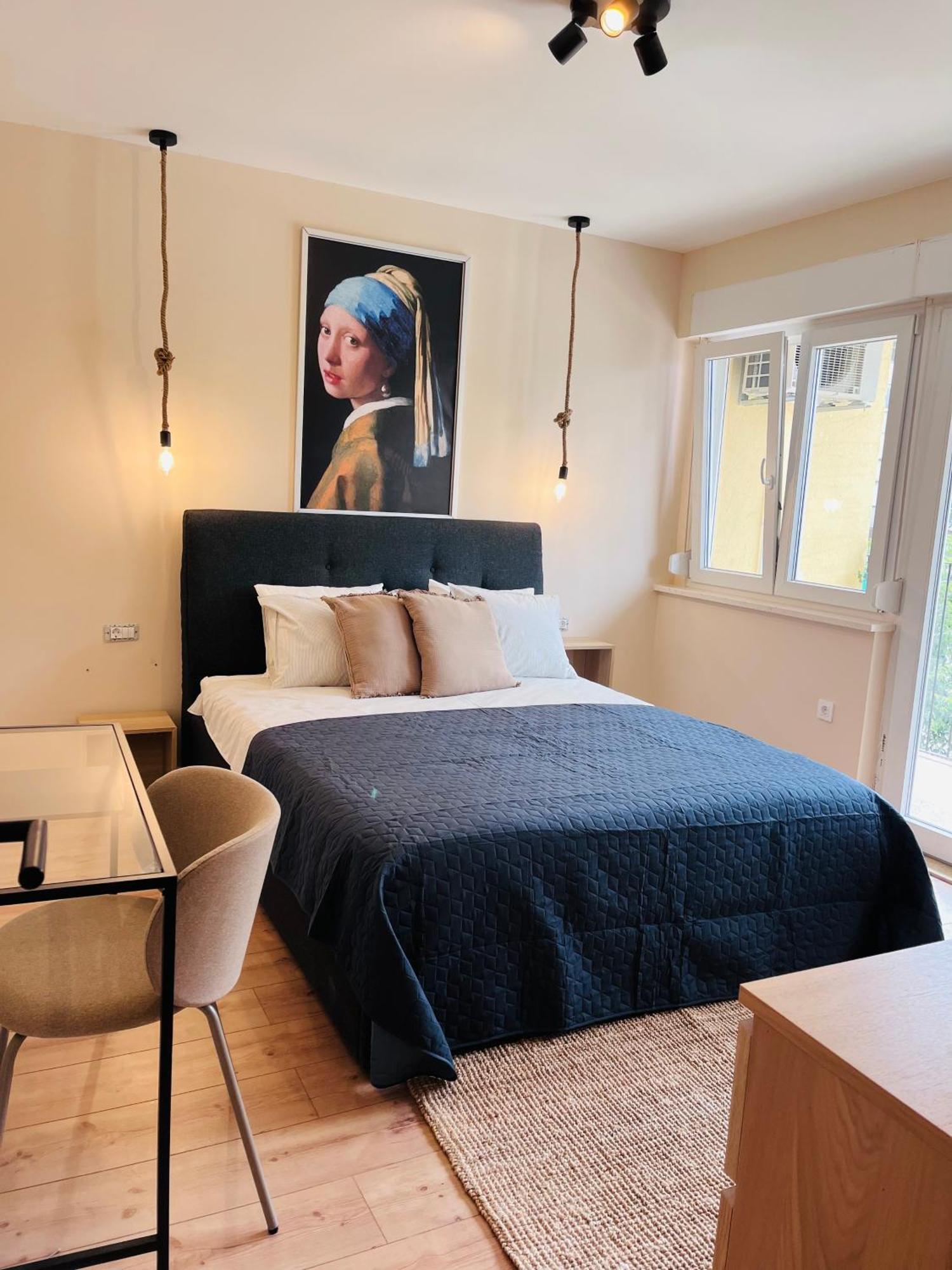 Apartment King's Square - Free Parking