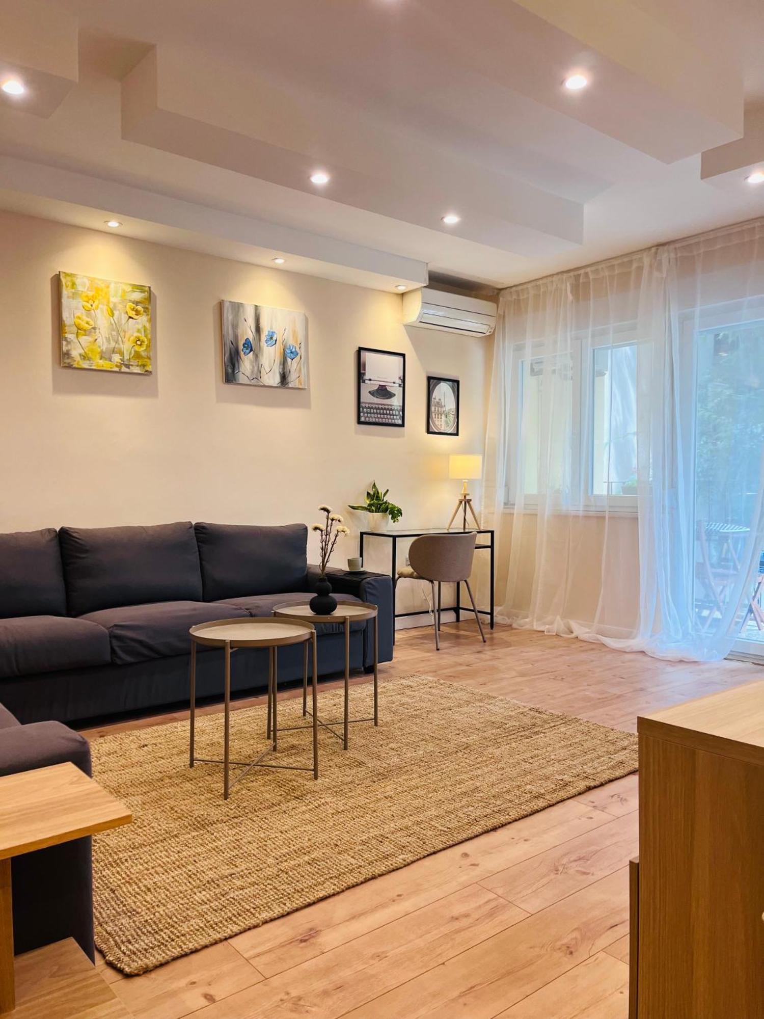 King's Square - Free Parking Apartment *